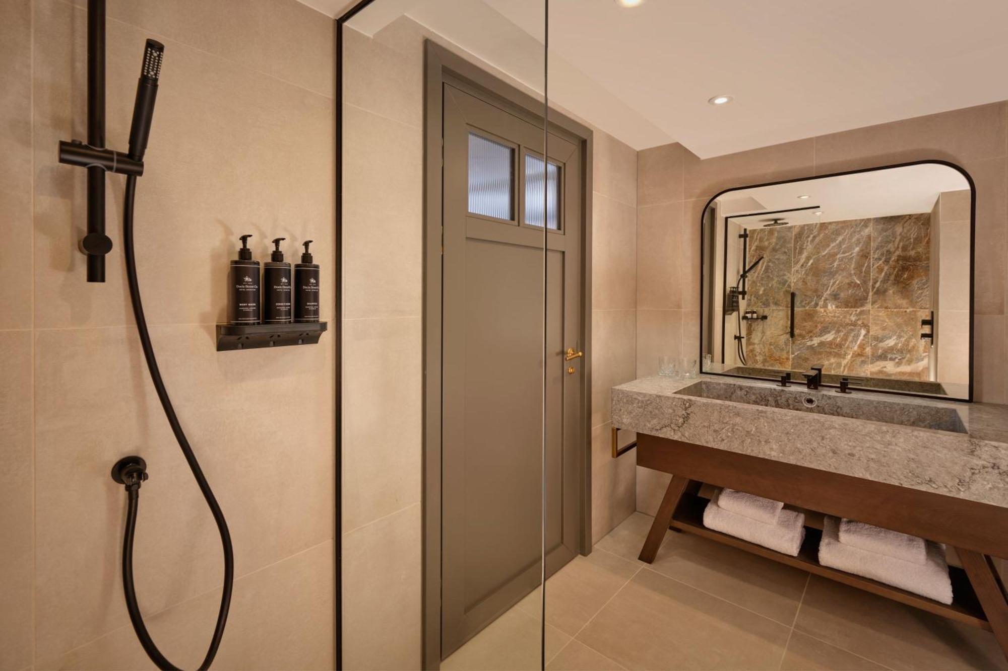 The Reach At Piccadilly, Manchester, A Tribute Portfolio Hotel Bagian luar foto